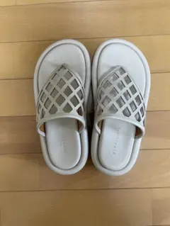 トングサンダル