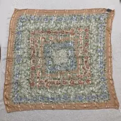 yukiko hanai 花井幸子　花柄大判スカーフ　シルク100％　新品