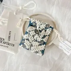 ブルー　インド刺繍リボン　ポーチ　ハンドメイド
