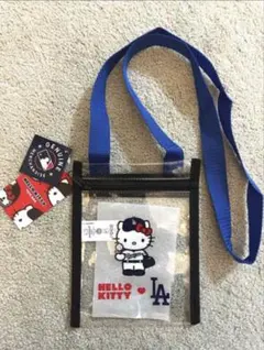 新品未使用⭐︎ドジャース　クリアバッグ　ポシェット　ハローキティのサムネイル