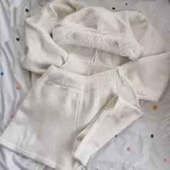 ホワイト ニット セットアップ 秋冬用