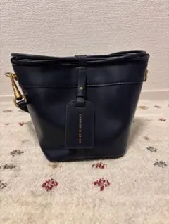 コーディール バケツバッグ - ネイビー　チャールズアンドキース