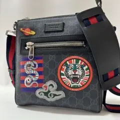 美品＊グッチ クーリエ ショルダーバッグ GGスプリーム サコッシュ 近年モデル