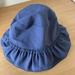 COS ネイビー フリル付きバケットハット