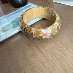 幾何学模様の木製バングル　ローズバッド 購入　アジアン　レトロ