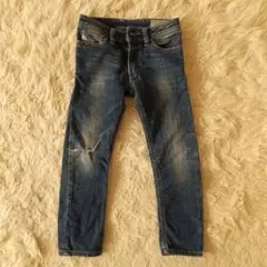 Item thumbnail for item e4a5a1d6-5706-4a23-bf58-75ebd5b680d5