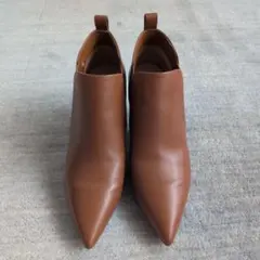 COLE HAAN ブラウンレザーアンクルブーツ ポインテッドトゥ
