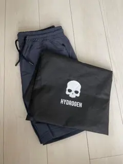 新品 HYDROGEN ハイドロゲン ショートパンツ Sサイズ ネイビーのサムネイル
