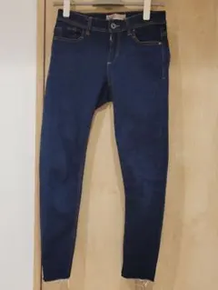 ZARA スキニーデニム 裾切りっぱなし