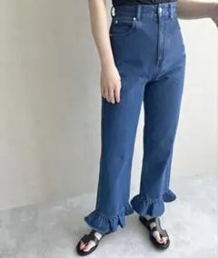 ローリーズファーム　裾フリル　デニム　パンツ　ジーンズ