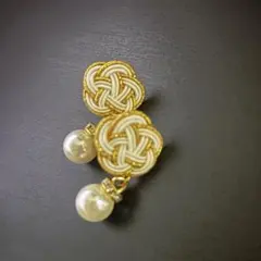 【水引ピアス】梅結び 白×ゴールド