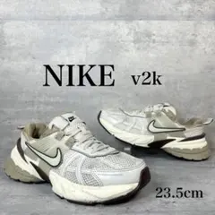 NIKE ナイキ V2K ラン ホワイト×ベージュ 23.5cm