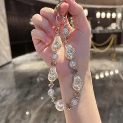 パールとクリスタル　スマホストラップ