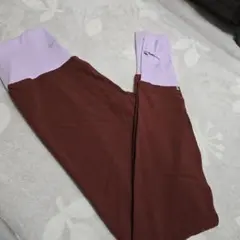 新品 NIKE ラックス レギンス　ヨガタイツ　Mサイズ
