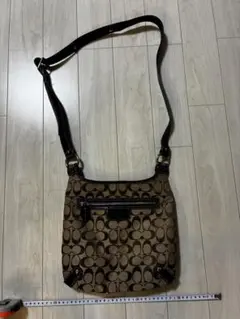 COACH シグネチャーショルダーバッグのサムネイル