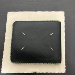 マルジェラ 三つ折り