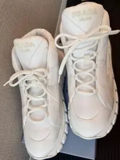 PRADA プラダ RE-NYLON スニーカー ホワイト 37のサムネイル