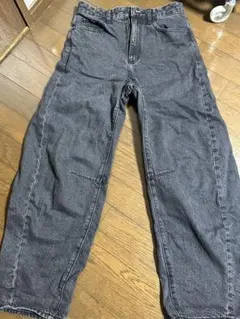 GU ブラックデニム ワイドパンツ Sサイズのサムネイル