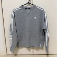 adidas トレーナー
