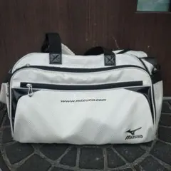 MIZUNO　スポーツバッグ　使用感あり　匿名発送のサムネイル
