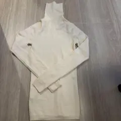 無印良品　洗えるタートルネック　オフ白　Mサイズ