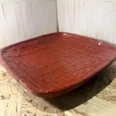 艶やかで存在感のある美しさ♡漆塗りの四角ざるトレイ♡和モダンな菓子器にも♡