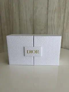 DIOR バースデーギフトのサムネイル