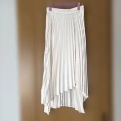 アイボリー プリーツ アシンメトリー ロングスカート