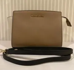 正規品　美品　マイケルコースショルダーバッグ　エトープ×アイボリー×ブラック