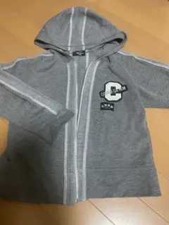 グレー フード付き ジャケット Cロゴ　コムサ120センチ