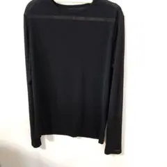 黒い長袖シャツ シースルー 軽い シワにならず 伸縮性あり。