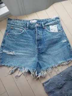 デニムブルー フリンジヘム ショートパンツ 40