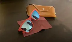 izone NewYorkレッドフレーム ミラーレンズ サングラス