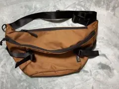 ローリーズファーム　ボディバッグ