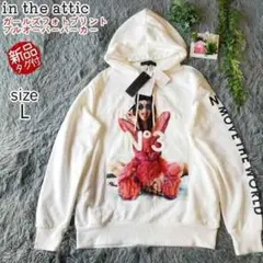新品タグ付☆in the attic ガールズフォトプリントプルオーバーパーカー