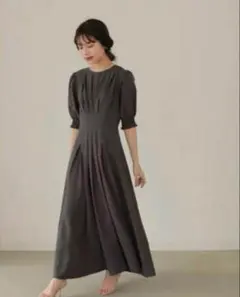 L'AUBE BLANC /L’Or/ Tuck Drape Dress