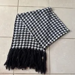 新品未使用品 ハウンドトゥースパターン マフラー フリンジ付き