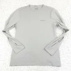 美品◎パタゴニア ロングTシャツ ロンＴ グレー 灰 キャプリーンクールデイリー