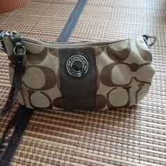 COACH ロゴ柄 ショルダーバッグ