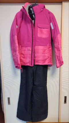 デサントジュニアスキーウェア(DJR-615JT)150cm(上下)