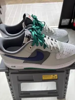 Nike Air Force 1 グレー/ホワイト/グリーン