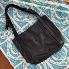 ★Dakota★黒 レザー ショルダーバッグ