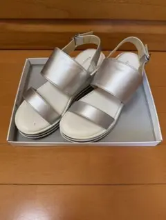 シルバー ストラップサンダル 厚底