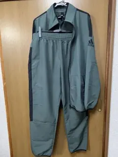 adidas ジャージ上下セット カーキ 2XL（XO）