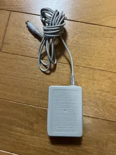 3DS/2DS/DSI ニンテンドー純正ACアダプター 充電器 WAP-002