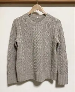 無印良品　ケーブルニット　セーター　グレー