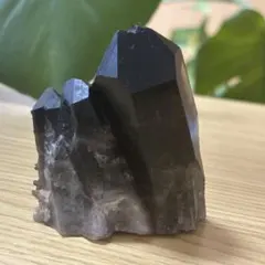 最高峰の魔除け】漆黒のモリオンクラスター マダガスカル産㊱297g極太