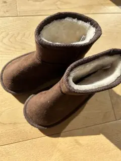 Item thumbnail for item 9eefcac8-8f45-477b-8935-418997f64253