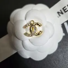 【自宅保管品】CHANEL復古吊飾 金色水鑽刻印
