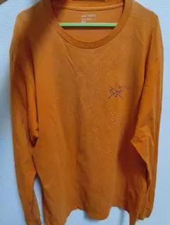 ARC'TERYX オレンジ 長袖カットソー